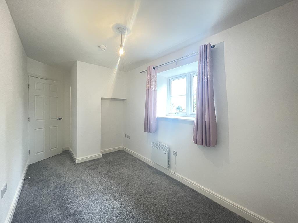 2 bedroom apartment To Let in Earby - Bedroom Two